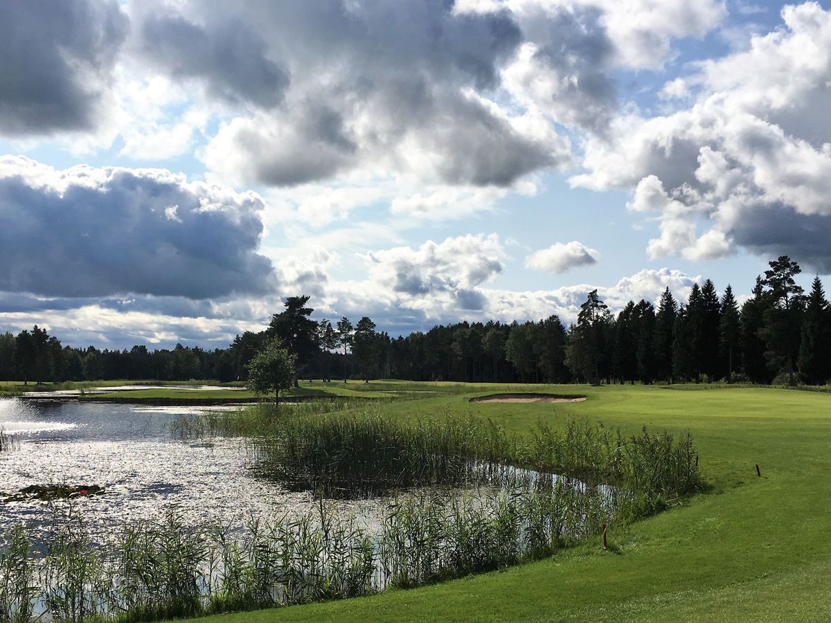 Flach mit vielen Seen: Golf macht Laune in Estland