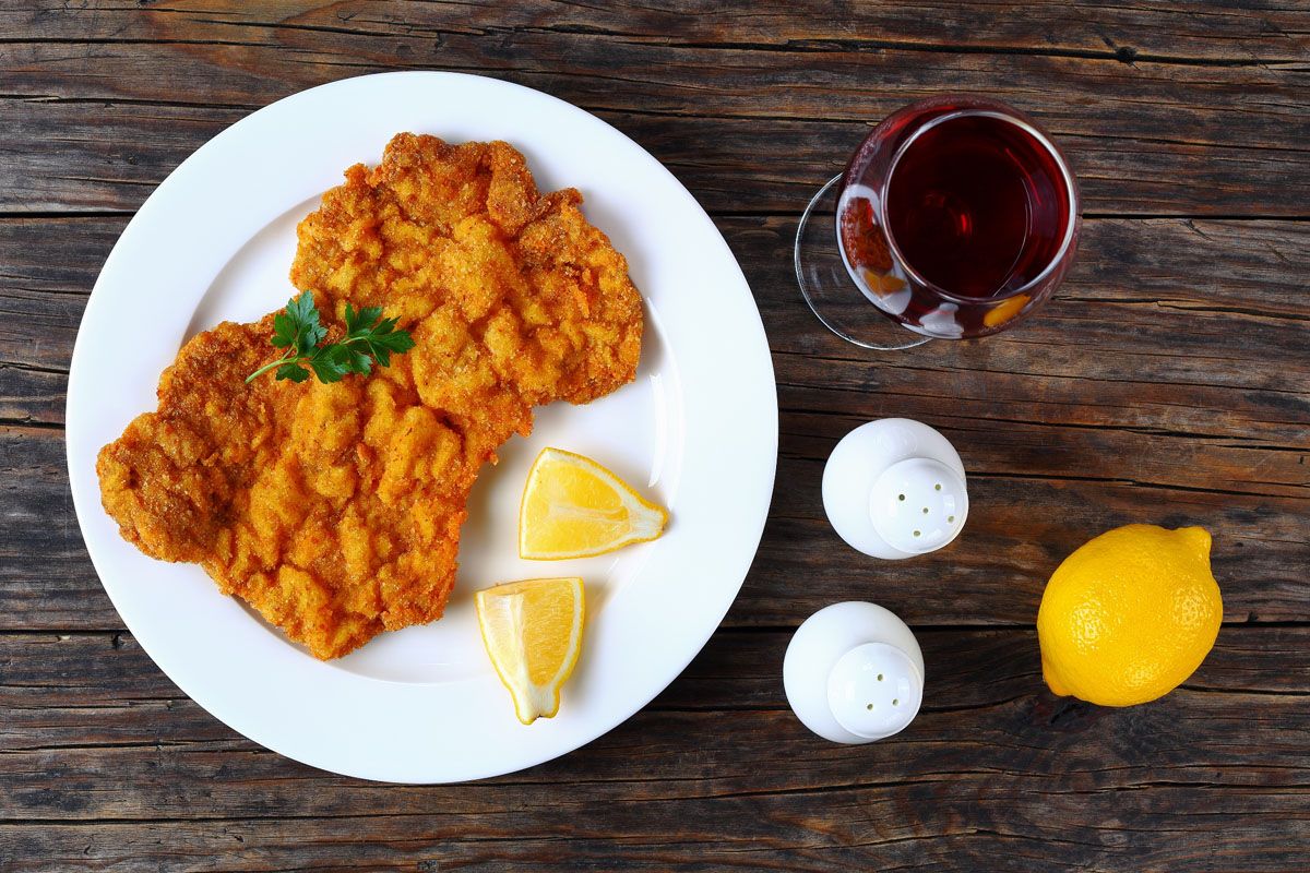 Nach der Runde neue Energie tanken, das geht auch mit einem Wiener Schnitzel